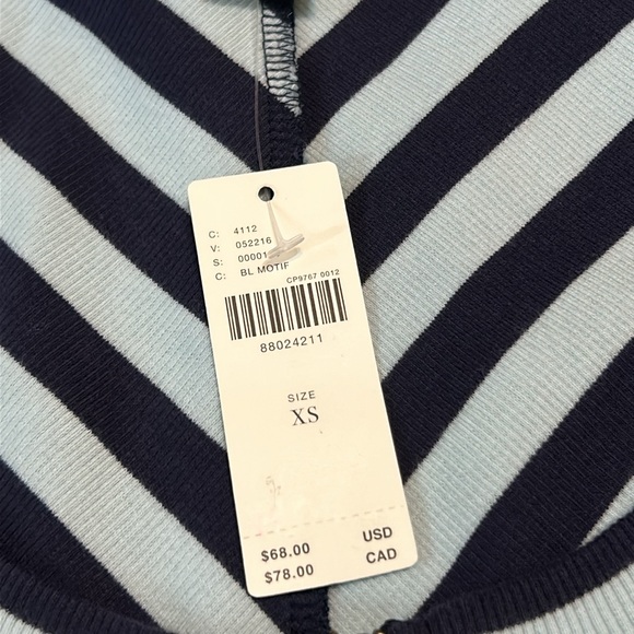 NWT ANTHRO MAEVE XS front zip scoop neck top in blue motif - Picture 3 of 10